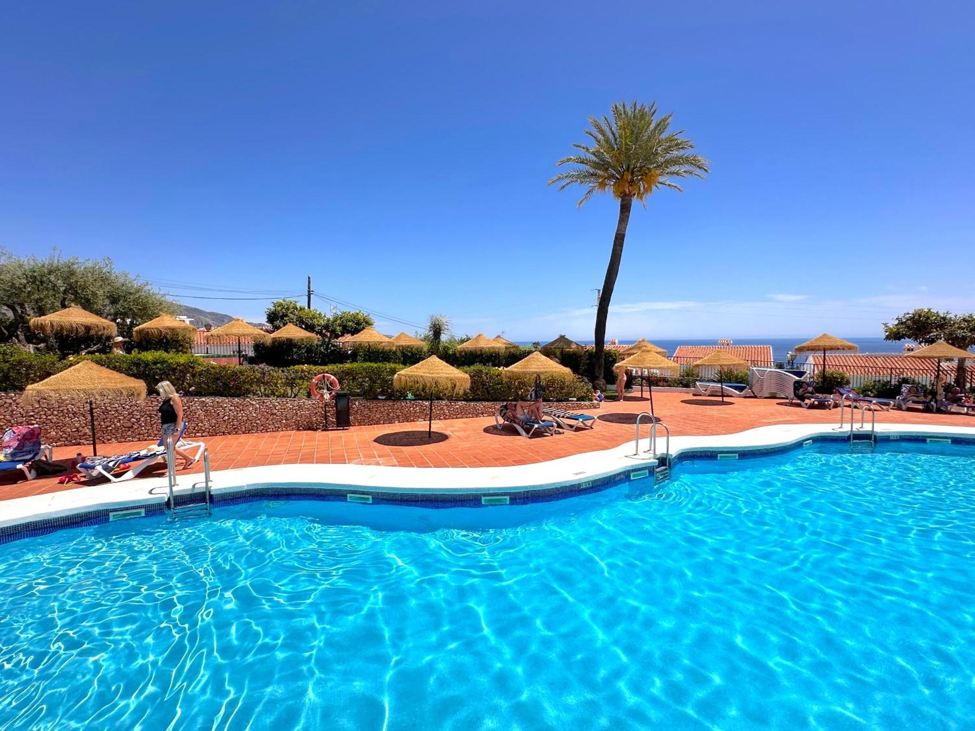 Los Naranjos 25A Private Pool Capistrano Village Nerja Esterno foto